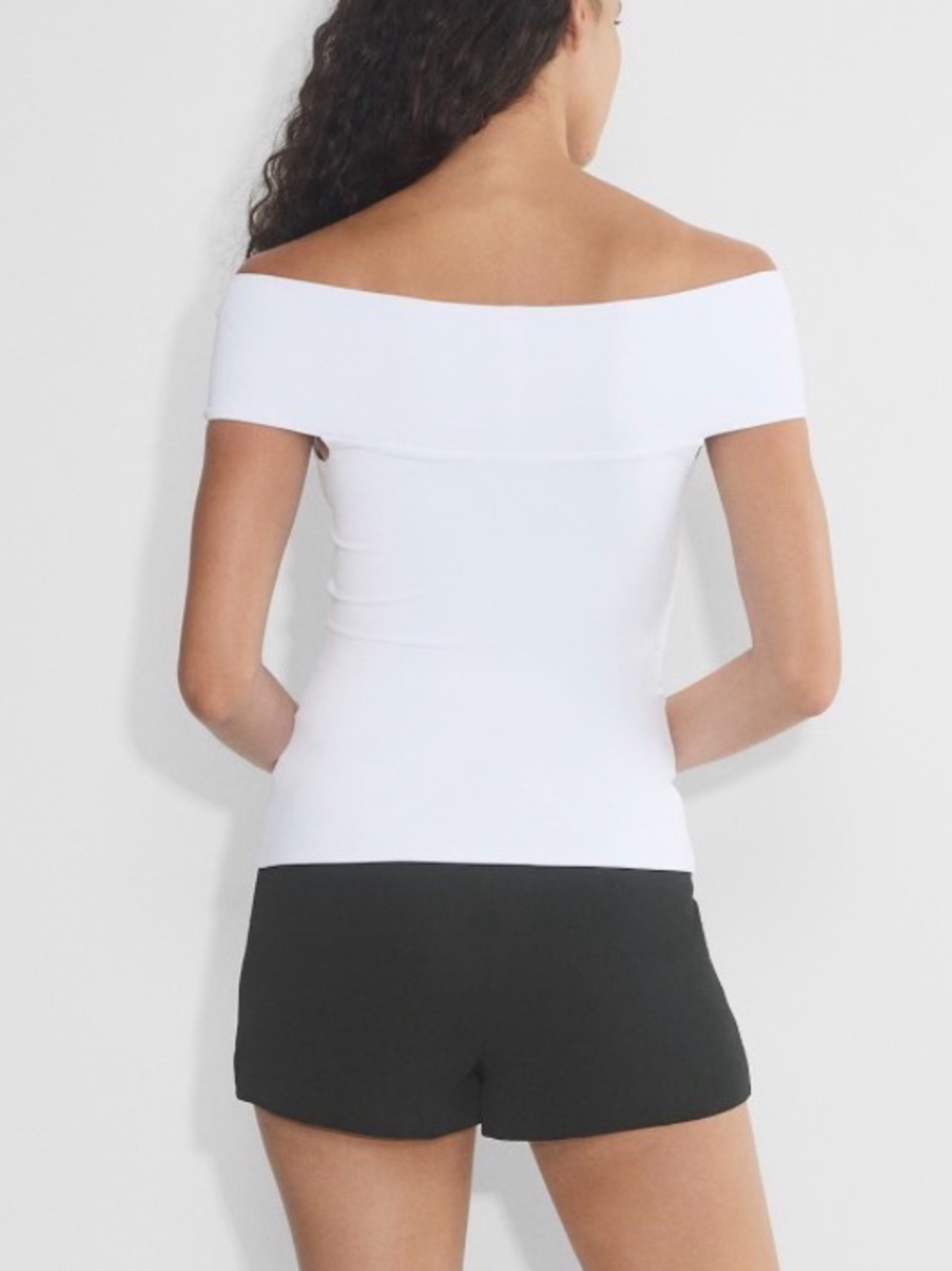 Aritzia contour off shoulder top